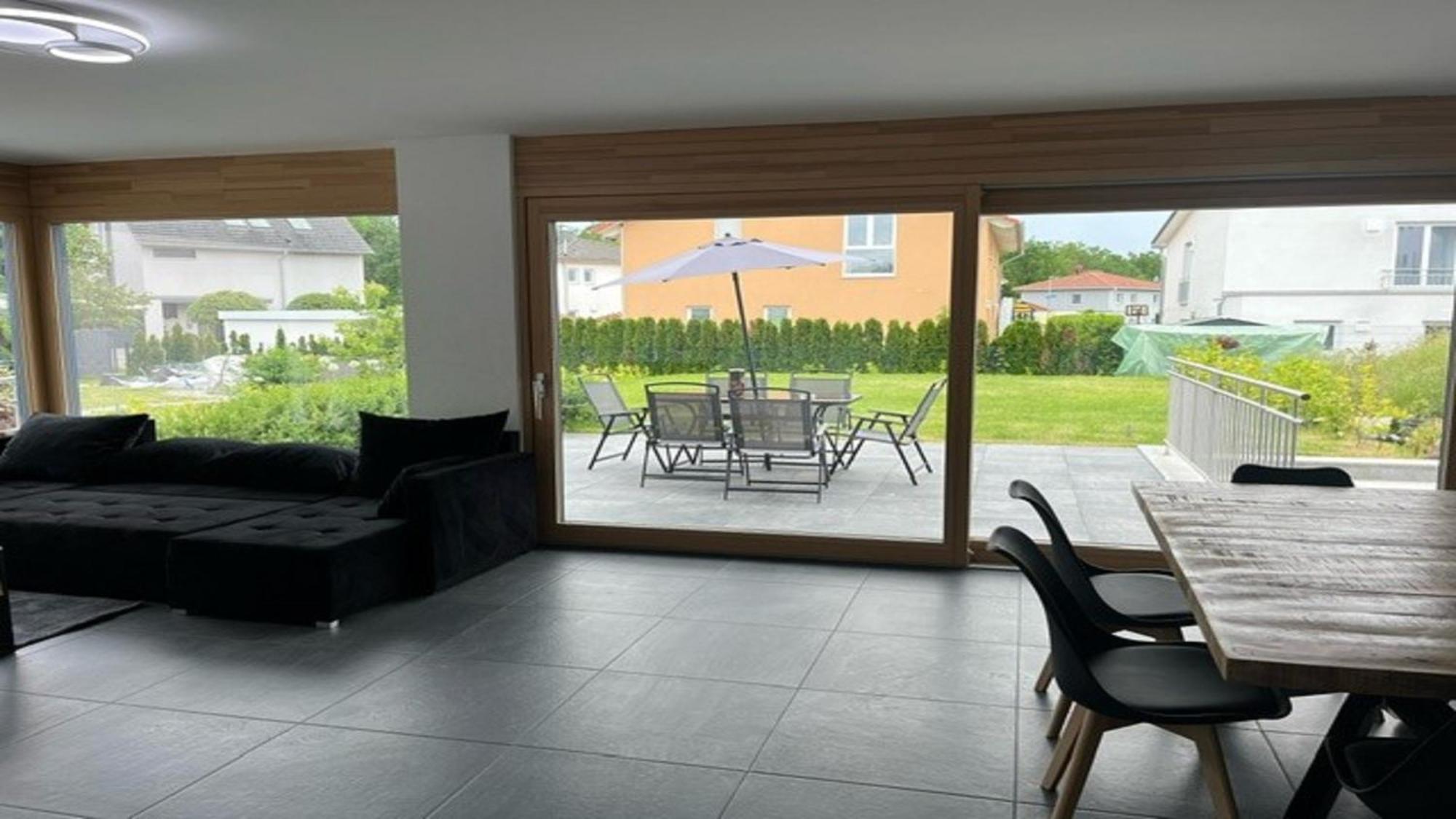 Moderne Ferienwohnung Sonnenbuehl Singen Eksteriør bilde