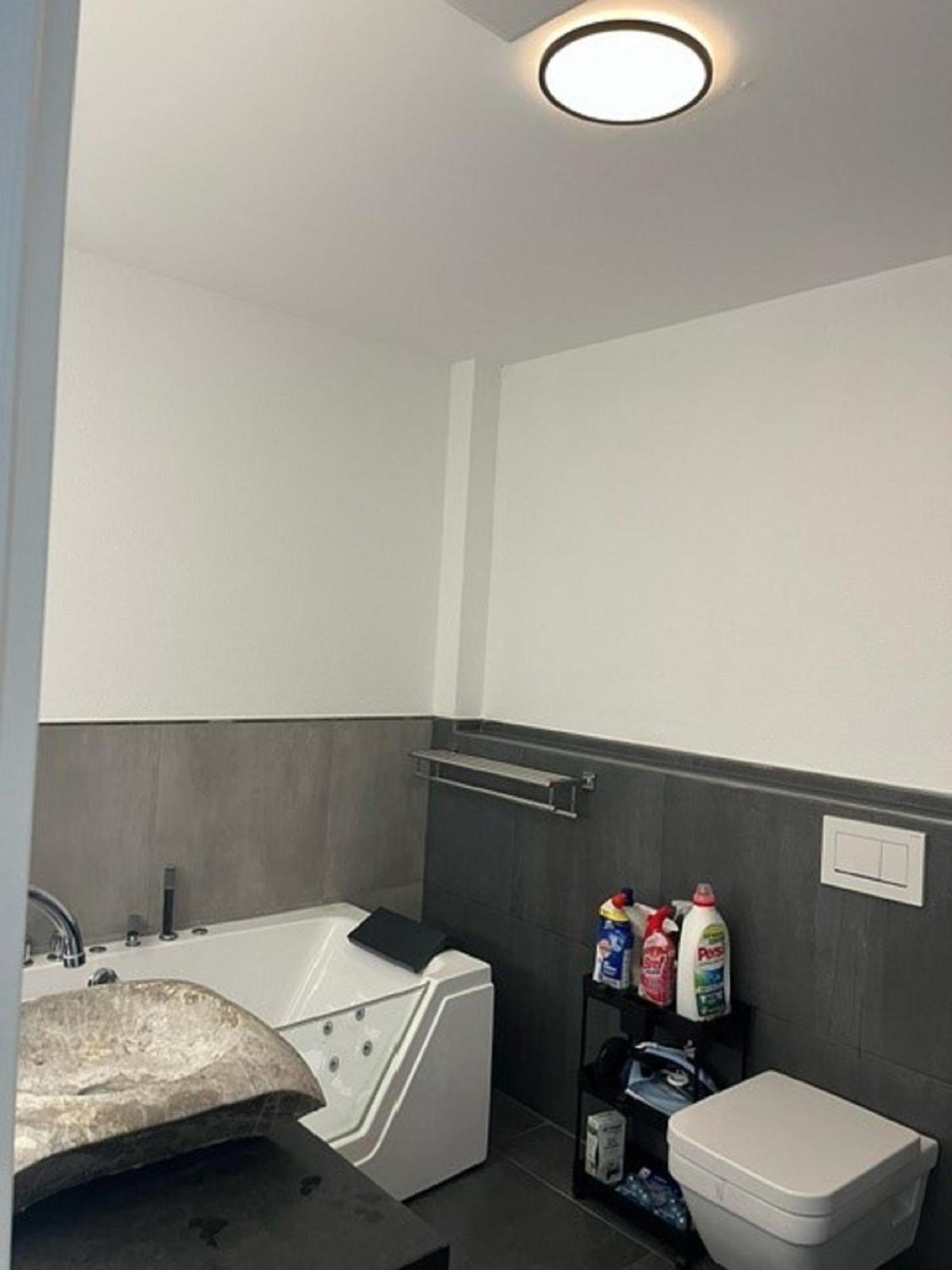 Moderne Ferienwohnung Sonnenbuehl Singen Eksteriør bilde